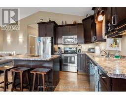 12 - 1 VINEDEN DRIVE - 12