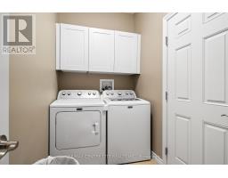 12 - 1 VINEDEN DRIVE - 16