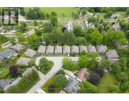 12 - 1 VINEDEN DRIVE - 38
