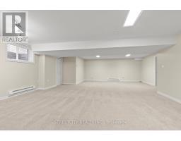 25 - 124 NORTH CENTRE ROAD - 36