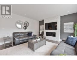 1366 THORNLEY STREET - 16