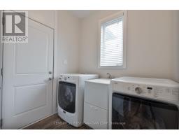 1366 THORNLEY STREET - 21