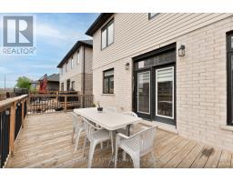 1366 THORNLEY STREET - 41