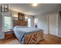 61 MEADOWVALE DRIVE - 22