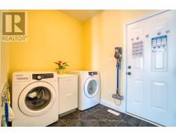 55 - 515 SKYLINE AVENUE - 17