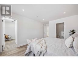 483 HURON STREET - 24