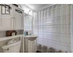 249 VICTORIA STREET - 21