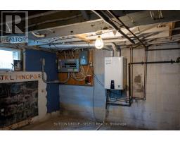 1100 HAMILTON ROAD - 24