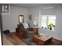283 HYMAN STREET W - 2