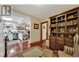 244 CATHCART STREET - 23