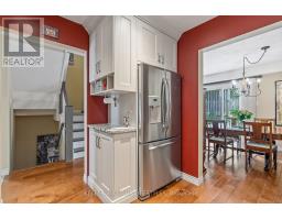 38 - 30 CLARENDON CRESCENT - 16