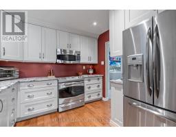 38 - 30 CLARENDON CRESCENT - 18