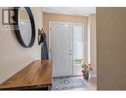38 - 30 CLARENDON CRESCENT - 3