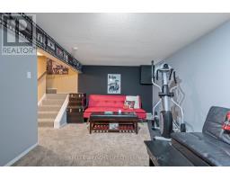 38 - 30 CLARENDON CRESCENT - 31