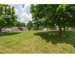 38 - 30 CLARENDON CRESCENT - 39