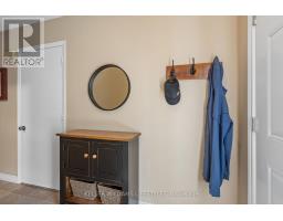 38 - 30 CLARENDON CRESCENT - 4
