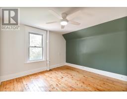 786 DUFFERIN AVENUE - 26