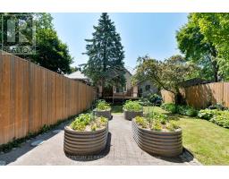 786 DUFFERIN AVENUE - 37