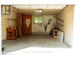 439 HALE STREET E - 35