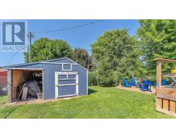 4 APPLEWOOD CRESCENT - 30