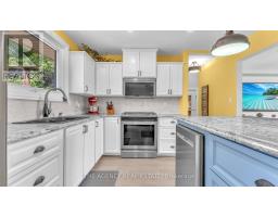 4 APPLEWOOD CRESCENT - 9
