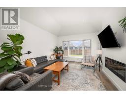 224 DOAN DRIVE - 17