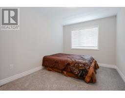 817 SARNIA ROAD - 21