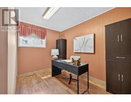 16 CLARENCE STREET - 27