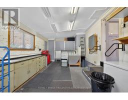 16 CLARENCE STREET - 30