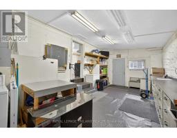 16 CLARENCE STREET - 32