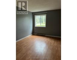 111 - 2228 TRAFALGAR STREET - 10