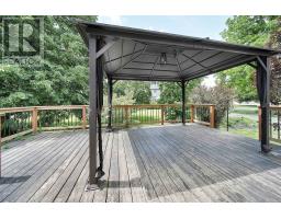 2617 QUEEN STREET - 33