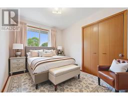 553 GLENDENE CRESCENT - 35