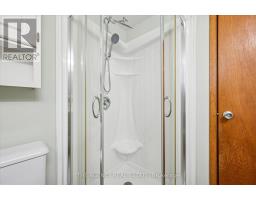 553 GLENDENE CRESCENT - 38