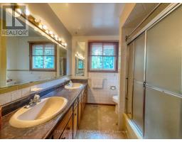 98A DUNSDON STREET - 15