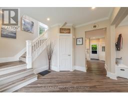 9 WALNUT STREET W - 12