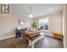 9 WALNUT STREET W - 18
