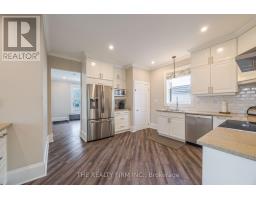 9 WALNUT STREET W - 19