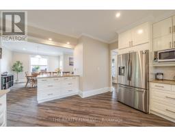 9 WALNUT STREET W - 22