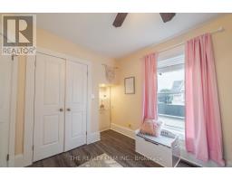9 WALNUT STREET W - 33