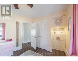 9 WALNUT STREET W - 34