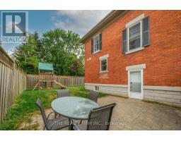 9 WALNUT STREET W - 5