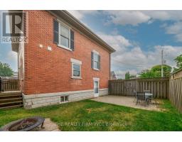 9 WALNUT STREET W - 6