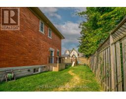 9 WALNUT STREET W - 8