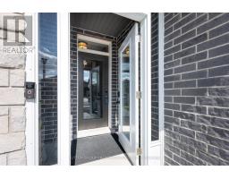 1852 FOXRIDGE CRESCENT - 4