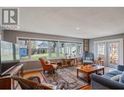 16 CRESCENT AVENUE - 12