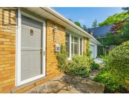 16 CRESCENT AVENUE - 2