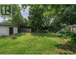 47 SCOTCHPINE CRESCENT - 11