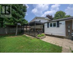 47 SCOTCHPINE CRESCENT - 13