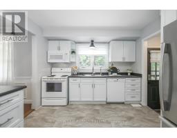 47 SCOTCHPINE CRESCENT - 26